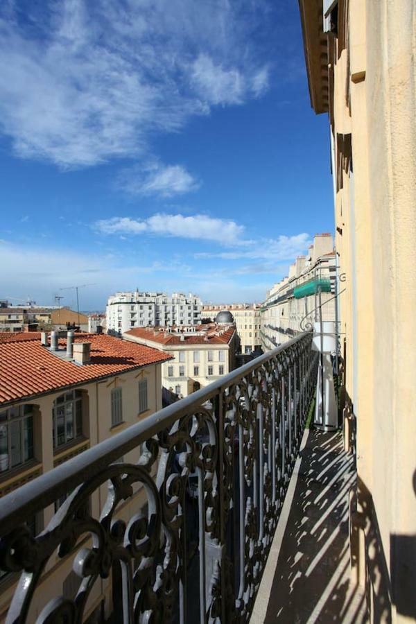 Grand Studio Au Pied Du Panier Apartment Marseille Exterior photo